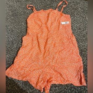 Old navy romper (shorts) never worn with tags